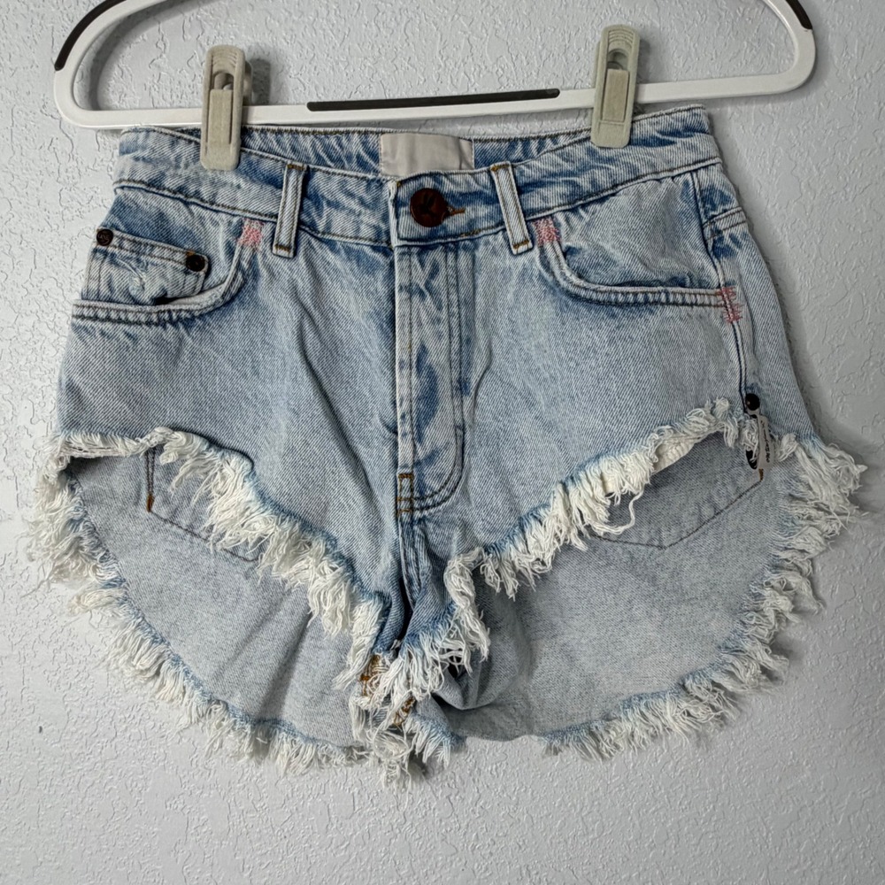 One Teaspoon Light Wash Distressed Denim Cut Off Shorts Size 25 Blue